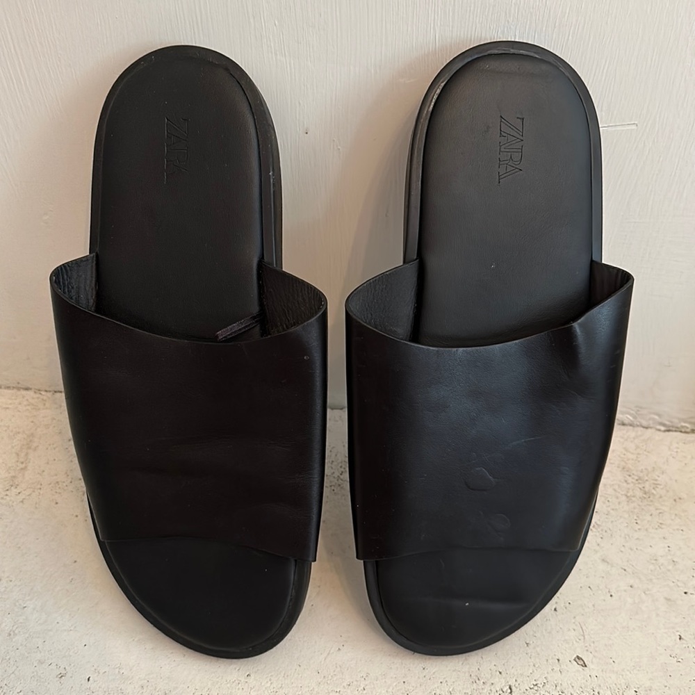 Zara Slides